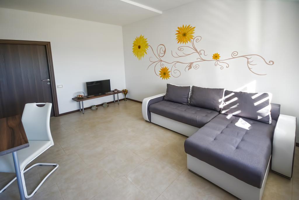Apartments Bertetic Kanfanar Exterior foto